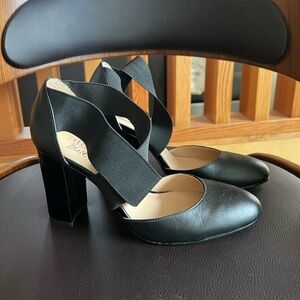 NBW - Chelsea Crew / Black Label Strappy Pumps - NBW